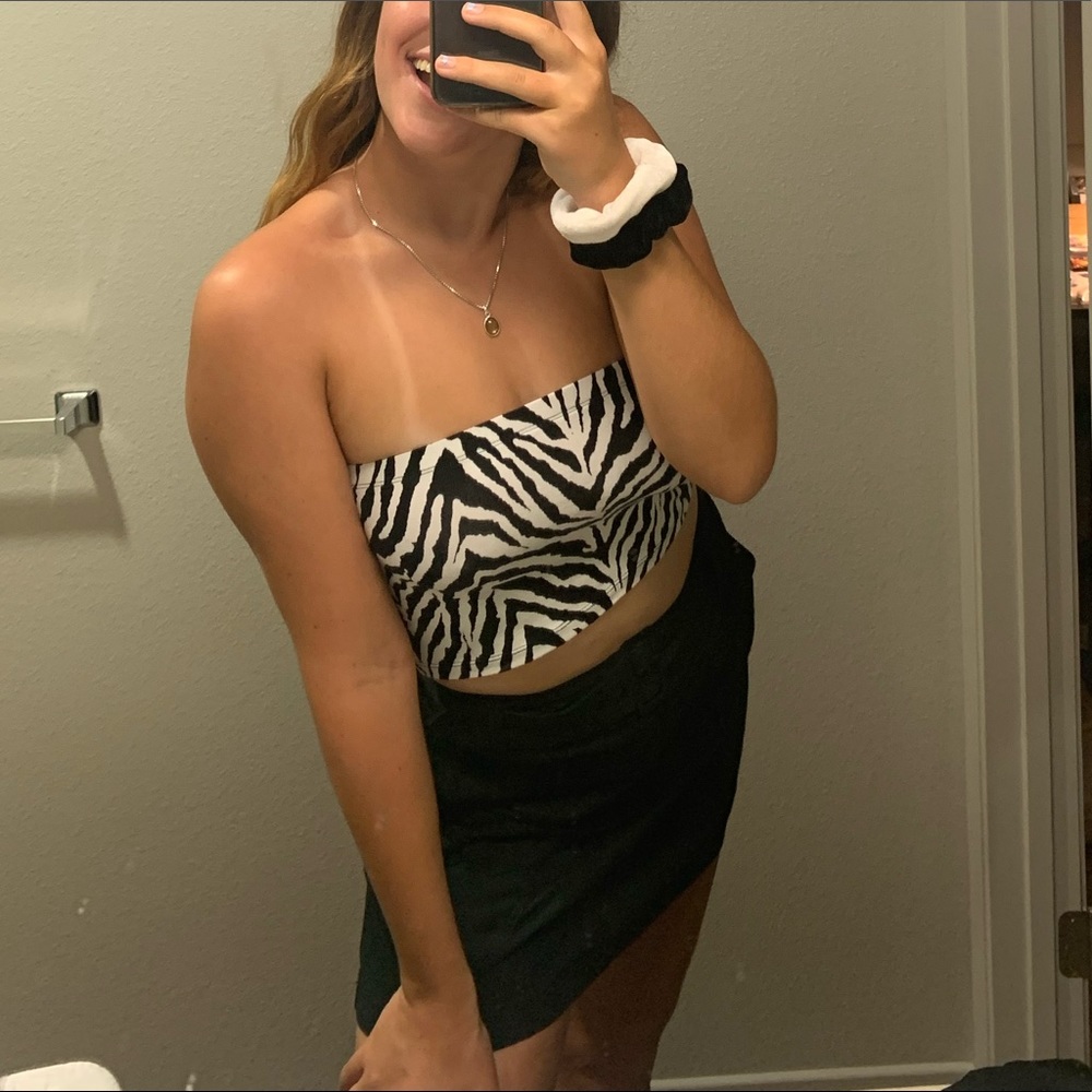 ABERCOMBIE BLACK SKIRT